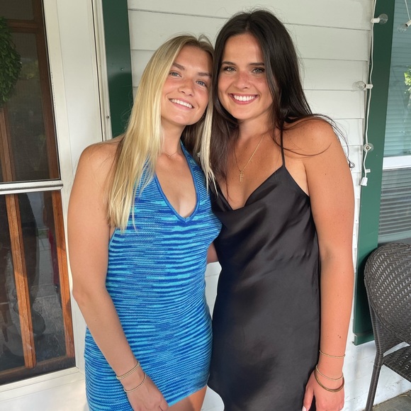 Meet your Posher, Ally - Picture 6 of 6